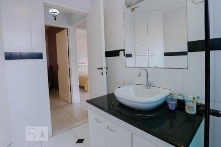 Apartamento para alugar com 80m², 2 quartos e 1 vaga Apartamento para alugar com 80m², 2 quartos e 1 vagaBanheiro