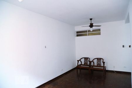 Sala de kitnet/studio para alugar com 1 quarto, 30m² em Canto do Forte, Praia Grande
