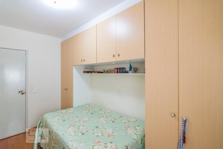 Apartamento à venda com 97m², 3 quartos e 2 vagasQuarto 2