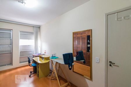 Apartamento à venda com 97m², 3 quartos e 2 vagasQuarto 3