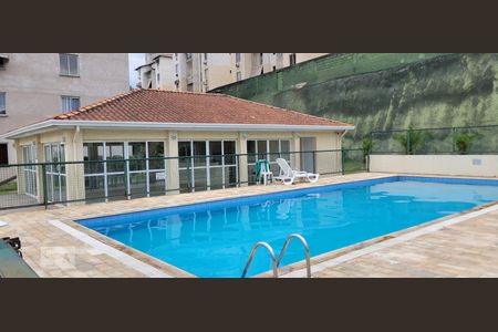 Apartamento para alugar com 65m², 2 quartos e 1 vaga Apartamento para alugar com 65m², 2 quartos e 1 vagaÁrea comum - Piscina