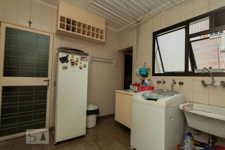 Apartamento para alugar com 260m², 4 quartos e 3 vagasÁrea de Serviço