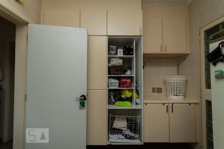 Apartamento para alugar com 260m², 4 quartos e 3 vagasÁrea de Serviço
