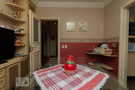 Apartamento para alugar com 260m², 4 quartos e 3 vagasCopa