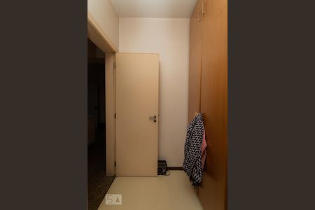 Apartamento para alugar com 260m², 4 quartos e 3 vagasQuarto de Serviço