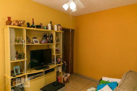 Sala de casa à venda com 3 quartos, 190m² em Parque Edu Chaves, São Paulo