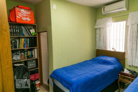 Suíte de casa à venda com 3 quartos, 190m² em Parque Edu Chaves, São Paulo