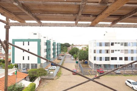 Vista de apartamento para alugar com 3 quartos, 48m² em Guará I, Brasília