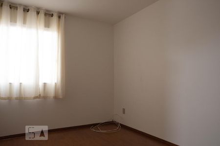 Sala de apartamento para alugar com 3 quartos, 48m² em Guará I, Brasília