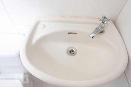 Apartamento para alugar com 64m², 3 quartos e sem vagaBanheiro Social 2 - Detalhe