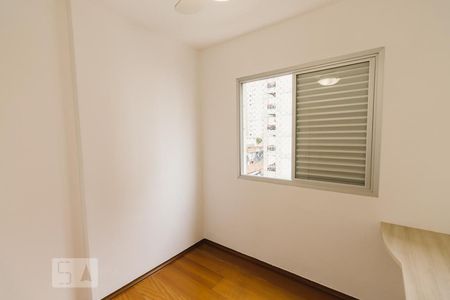 Apartamento à venda com 96m², 3 quartos e 1 vagaQuarto 2