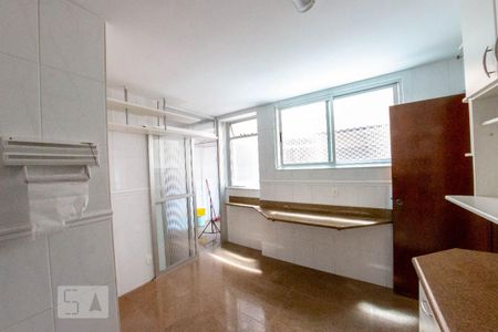 Apartamento para alugar com 150m², 4 quartos e 2 vagasCozinha