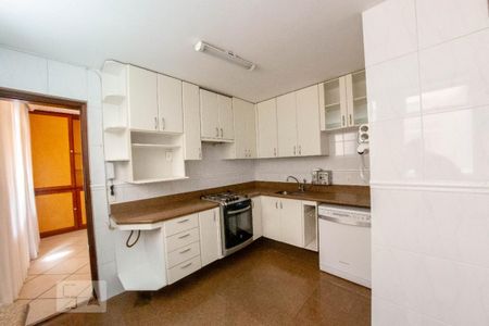 Apartamento para alugar com 150m², 4 quartos e 2 vagasCozinha