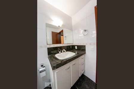 Apartamento para alugar com 150m², 4 quartos e 2 vagasBanheiro Social