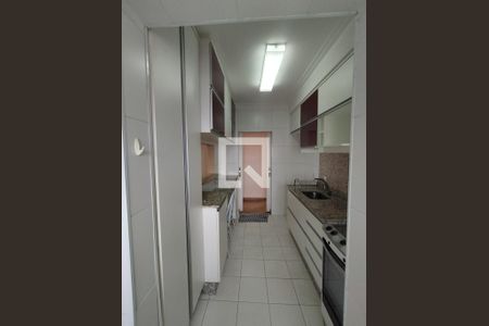 Apartamento à venda com 103m², 3 quartos e 2 vagasCozinha