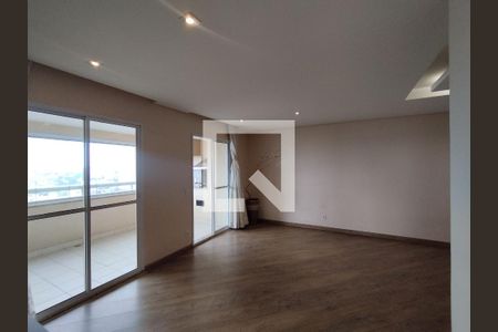 Sala de apartamento à venda com 3 quartos, 103m² em Vila Firmiano Pinto, São Paulo
