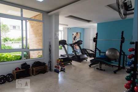 Apartamento à venda com 103m², 3 quartos e 2 vagasAcademia