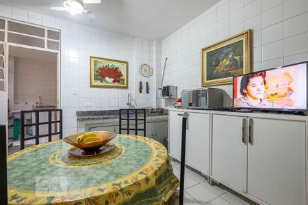 Apartamento à venda com 190m², 2 quartos e sem vagaCozinha