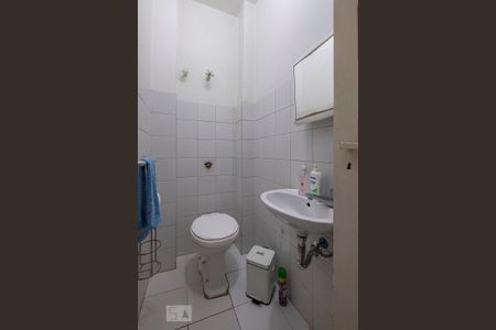 Apartamento à venda com 190m², 2 quartos e sem vagaÁrea de Serviço - Banheiro