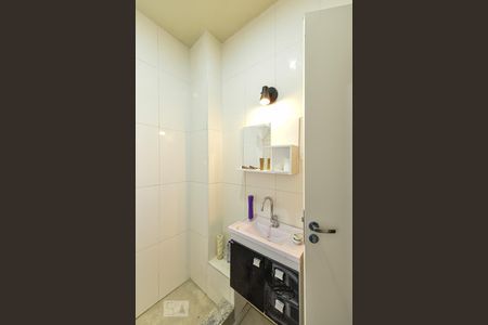 Apartamento para alugar com 90m², 2 quartos e sem vagaBanheiro