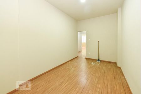 Sala de apartamento para alugar com 2 quartos, 90m² em Copacabana, Rio de Janeiro