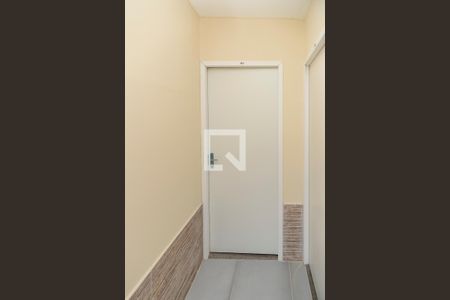Entrada de casa para alugar com 1 quarto, 25m² em Quintino Bocaiúva, Rio de Janeiro