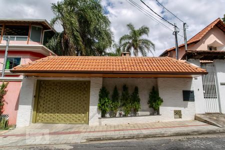 Casa para alugar com 600m², 5 quartos e sem vagaFachada