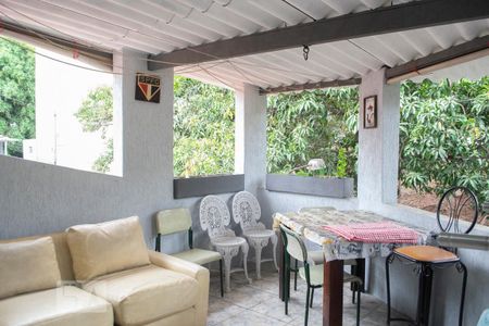 Casa para alugar com 70m², 2 quartos e 1 vagavaranda