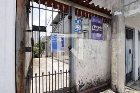 Casa para alugar com 70m², 2 quartos e 1 vagaFachada