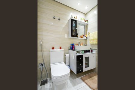 Apartamento à venda com 106m², 2 quartos e 1 vagaSuíte - Banheiro