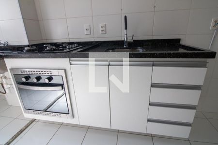 Apartamento para alugar com 46m², 2 quartos e 1 vaga Apartamento para alugar com 46m², 2 quartos e 1 vagaCozinha e Área de Serviço