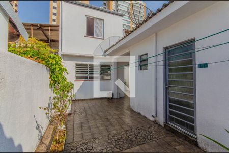 Casa à venda com 270m², 3 quartos e 2 vagas Casa à venda com 270m², 3 quartos e 2 vagasQuintal