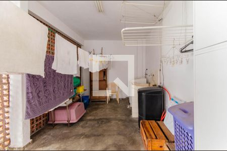 Casa à venda com 270m², 3 quartos e 2 vagas Casa à venda com 270m², 3 quartos e 2 vagasÁrea de Serviço