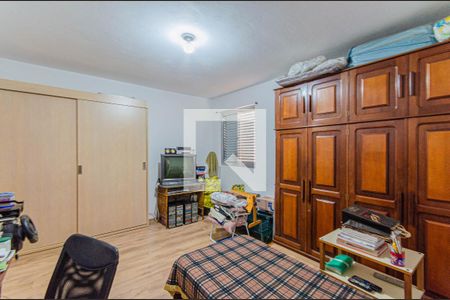 Casa à venda com 270m², 3 quartos e 2 vagas Casa à venda com 270m², 3 quartos e 2 vagasSuíte