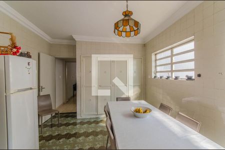 Casa à venda com 270m², 3 quartos e 2 vagas Casa à venda com 270m², 3 quartos e 2 vagasSala de Jantar