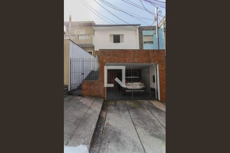 Casa à venda com 270m², 3 quartos e 2 vagas Casa à venda com 270m², 3 quartos e 2 vagasFachada