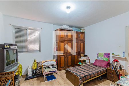 Casa à venda com 270m², 3 quartos e 2 vagas Casa à venda com 270m², 3 quartos e 2 vagasSuíte