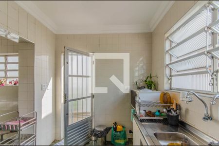 Casa à venda com 270m², 3 quartos e 2 vagas Casa à venda com 270m², 3 quartos e 2 vagasCozinha