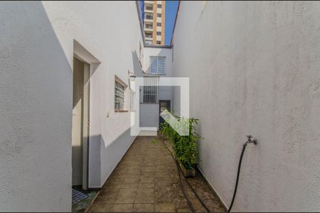 Casa à venda com 270m², 3 quartos e 2 vagas Casa à venda com 270m², 3 quartos e 2 vagasCorredor