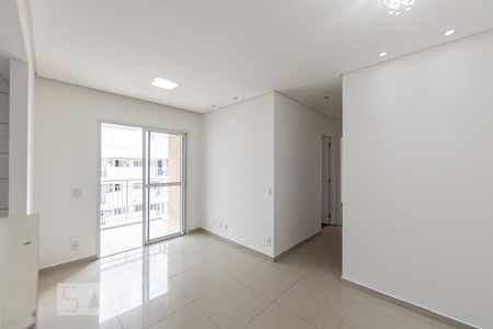 Sala/Cozinha de Apartamento com 2 quartos, 55m² Pari