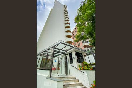 Apartamento à venda com 144m², 3 quartos e 2 vagasFachada e portaria