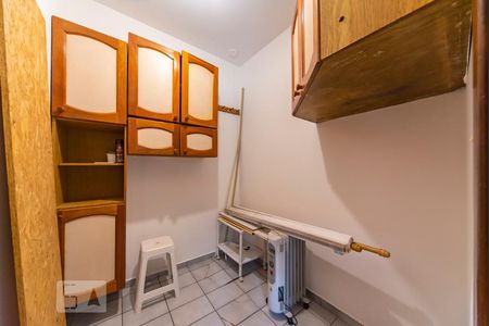 Apartamento à venda com 144m², 3 quartos e 2 vagasQuarto de Serviço 