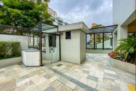 Apartamento à venda com 144m², 3 quartos e 2 vagasFachada e portaria