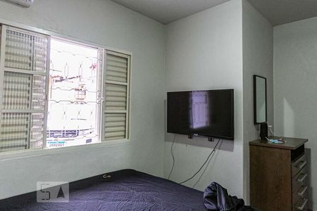 Quarto 1 de casa à venda com 2 quartos, 90m² em Vila Jardim, Porto Alegre