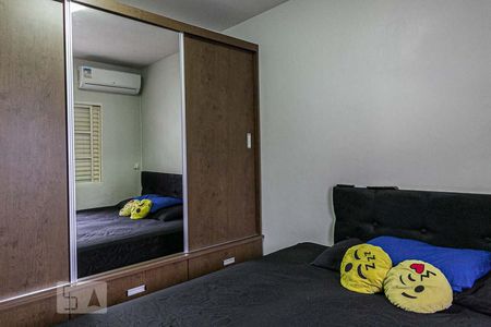 Quarto 1 de casa à venda com 2 quartos, 90m² em Vila Jardim, Porto Alegre