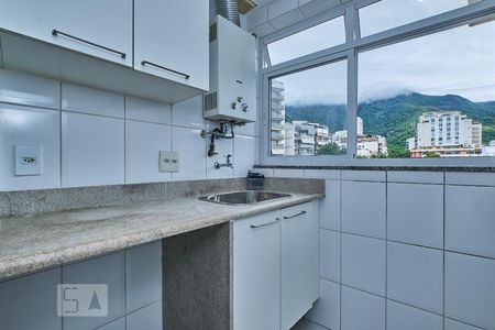 Apartamento à venda com 81m², 3 quartos e 1 vagaÁrea de Serviço