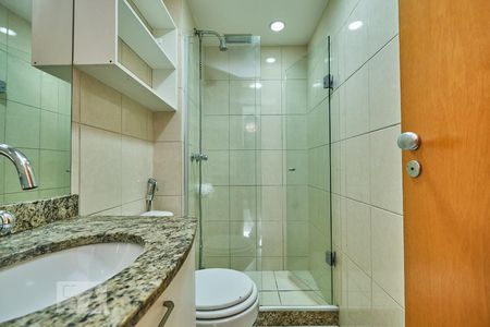 Apartamento à venda com 81m², 3 quartos e 1 vagaBanheiro Social