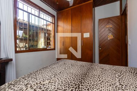 Quarto 1 de casa à venda com 4 quartos, 300m² em Santa Amélia, Belo Horizonte