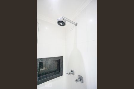 Apartamento à venda com 160m², 4 quartos e 3 vagasChuveiro