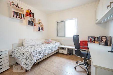 Apartamento à venda com 160m², 4 quartos e 3 vagasQuarto 02